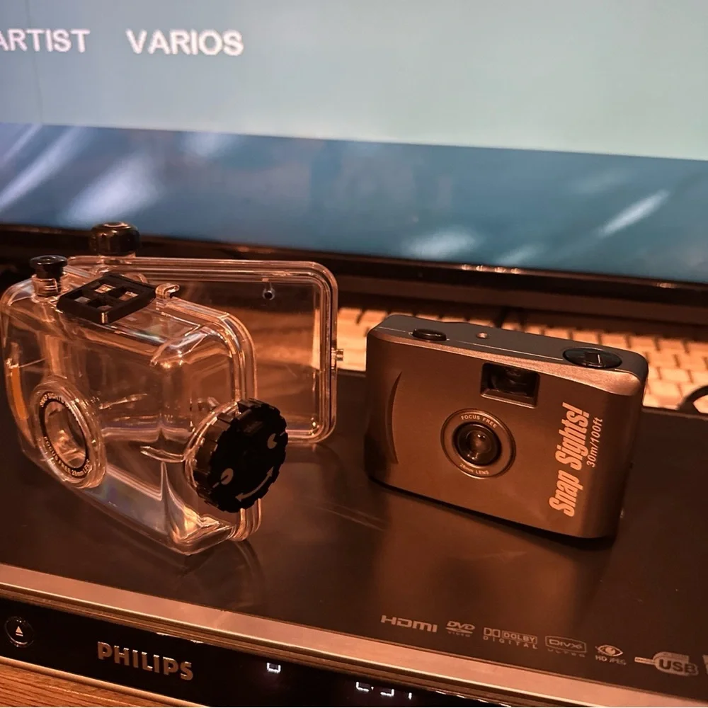 Snap Sights 35mm Film Camera + Underwater Waterproof Case to 100ft/30meters Used